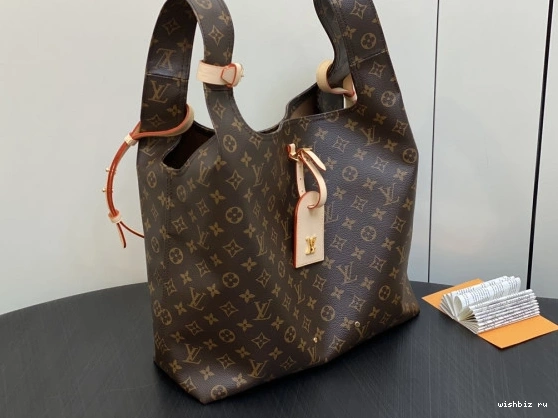 WIS LOUIS Atlantis VUITTON GM 0905